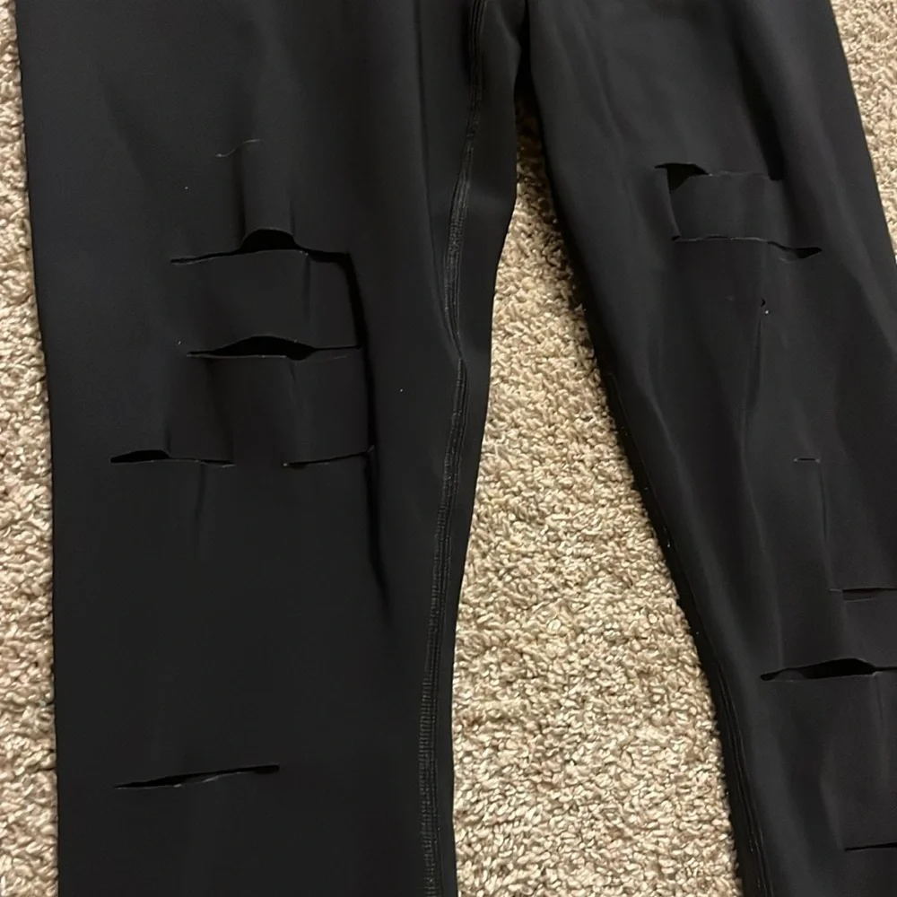 Alo Yoga‎ High Waisted Ripped Warrior Black Leggings Small